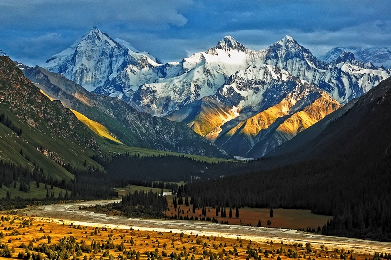 新疆智造，引领未来，新疆高科技产品新篇章